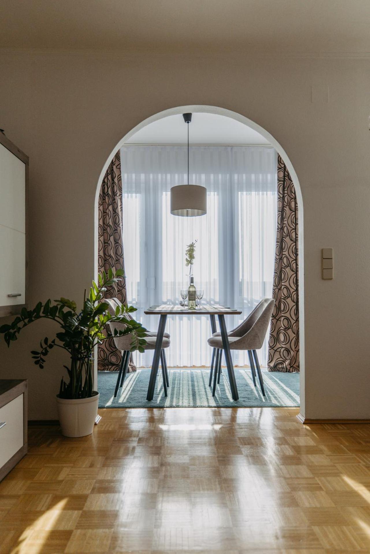Grosse Ferienwohnung Burgenland Eisenstadt Esterno foto