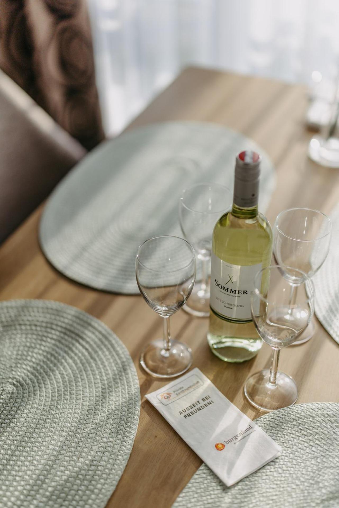 Grosse Ferienwohnung Burgenland Eisenstadt Esterno foto